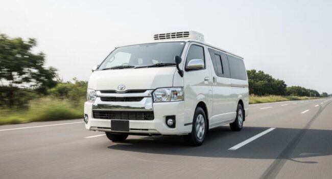 Hiace Van Rent in Dubai